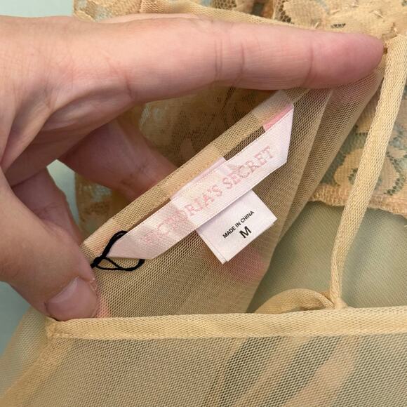 Victoria’s Secret Slip Babydoll Lingerie Womens M Tan Floral Lace Sheer Bridal - Picture 8 of 9